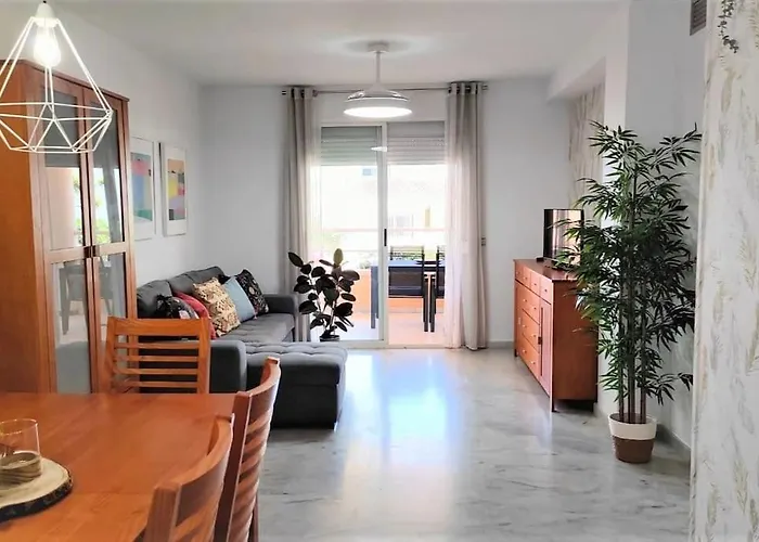 Apartamento En Primera Linea De Playa, Frente Al Puerto De Aguadulce